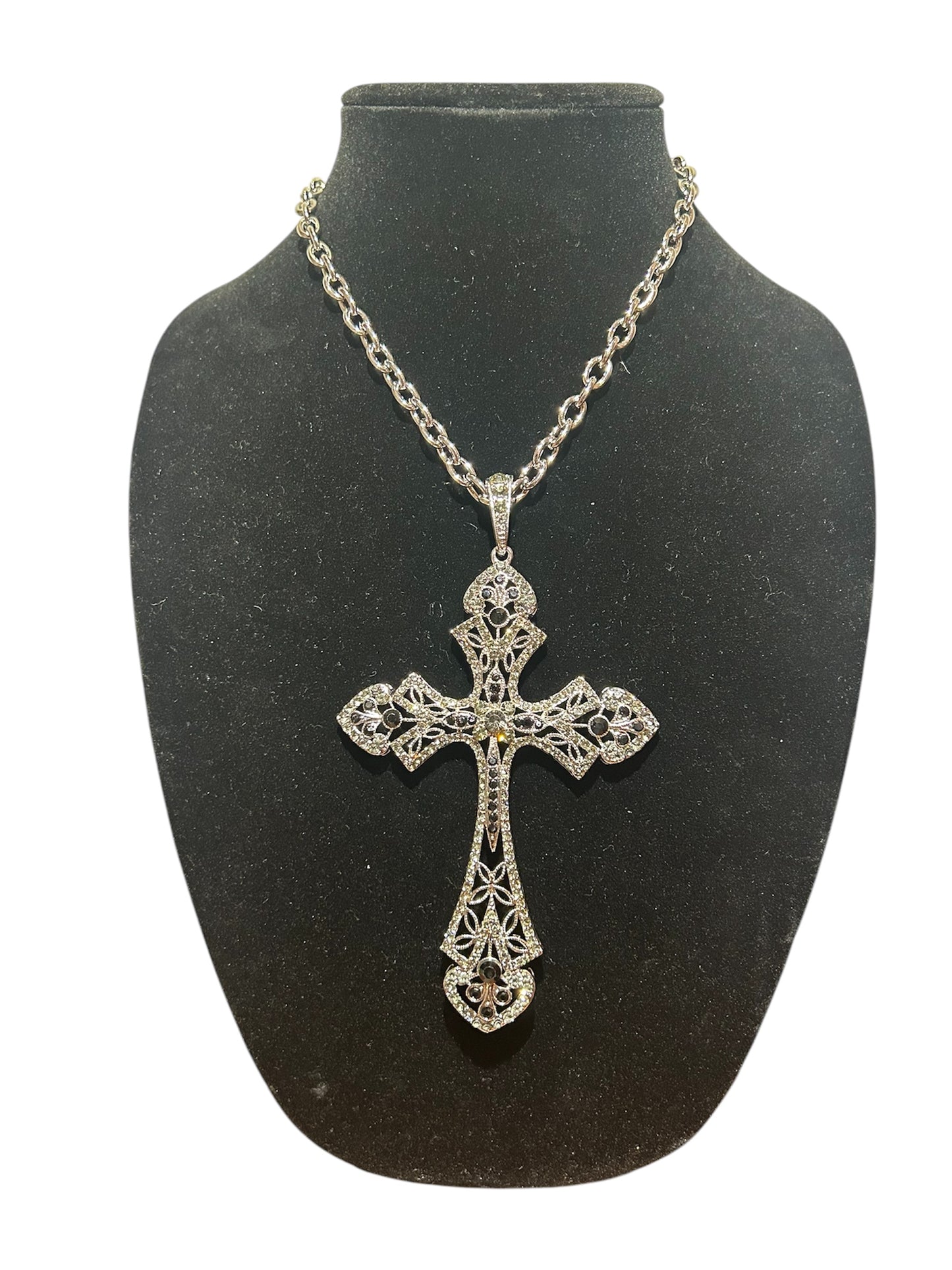 Onyx Black Cross Chain