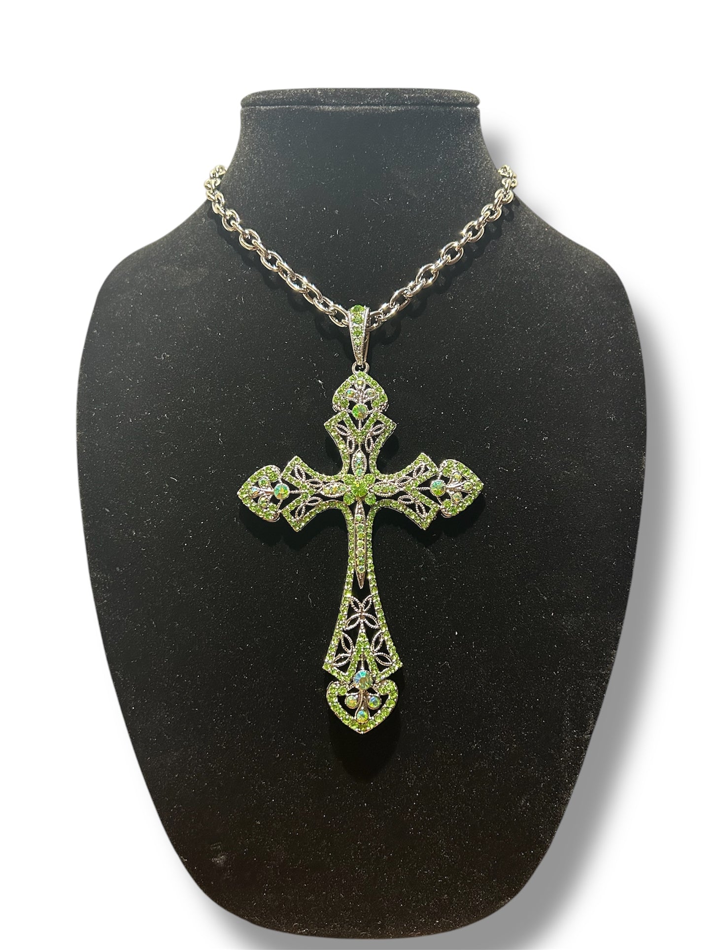 Green Cross Chain