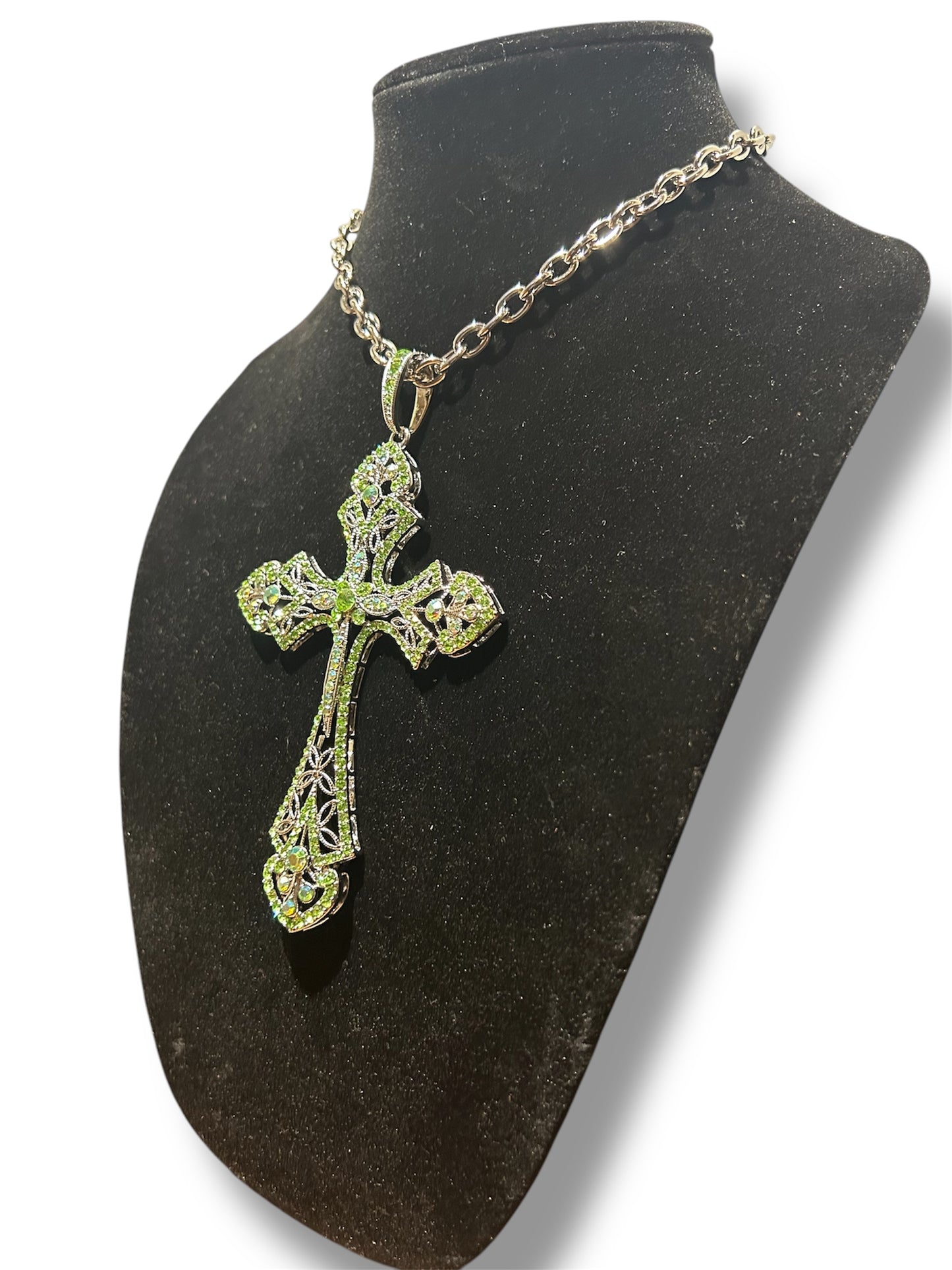 Green Cross Chain